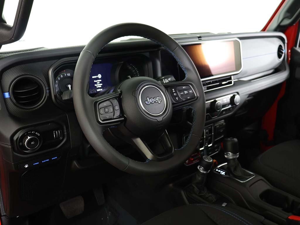 2024 Jeep Wrangler Rubicon 4xe photo 23
