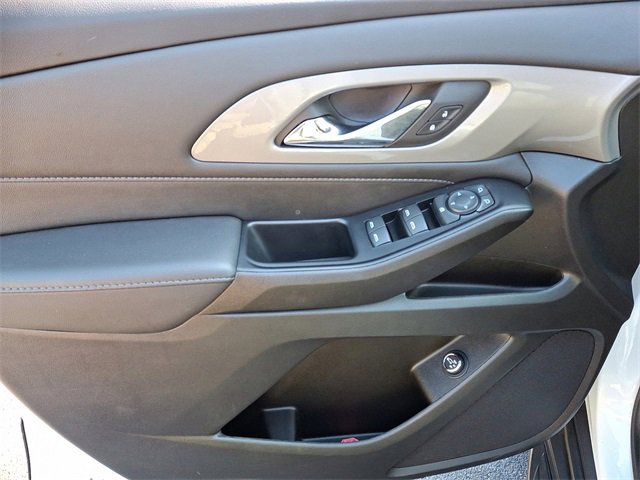 2023 Chevrolet Traverse Cloth photo 14