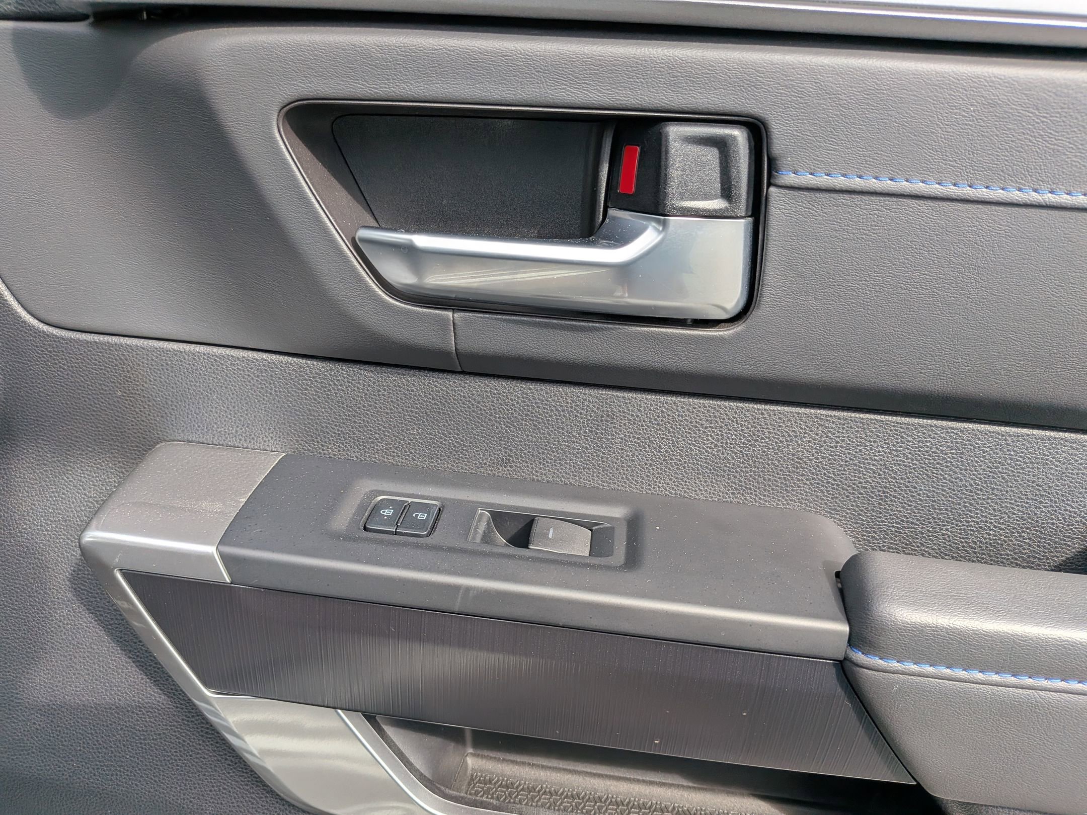 2023 Toyota Sequoia Platinum photo 37