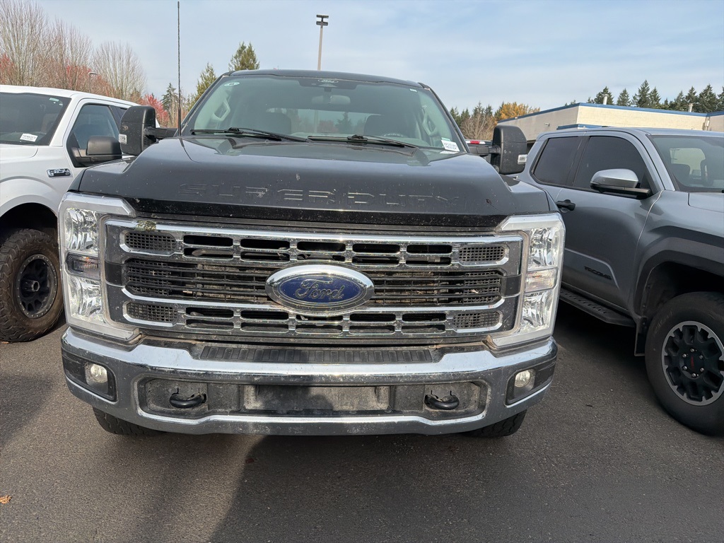 2024 Ford F-250 XLT photo 2