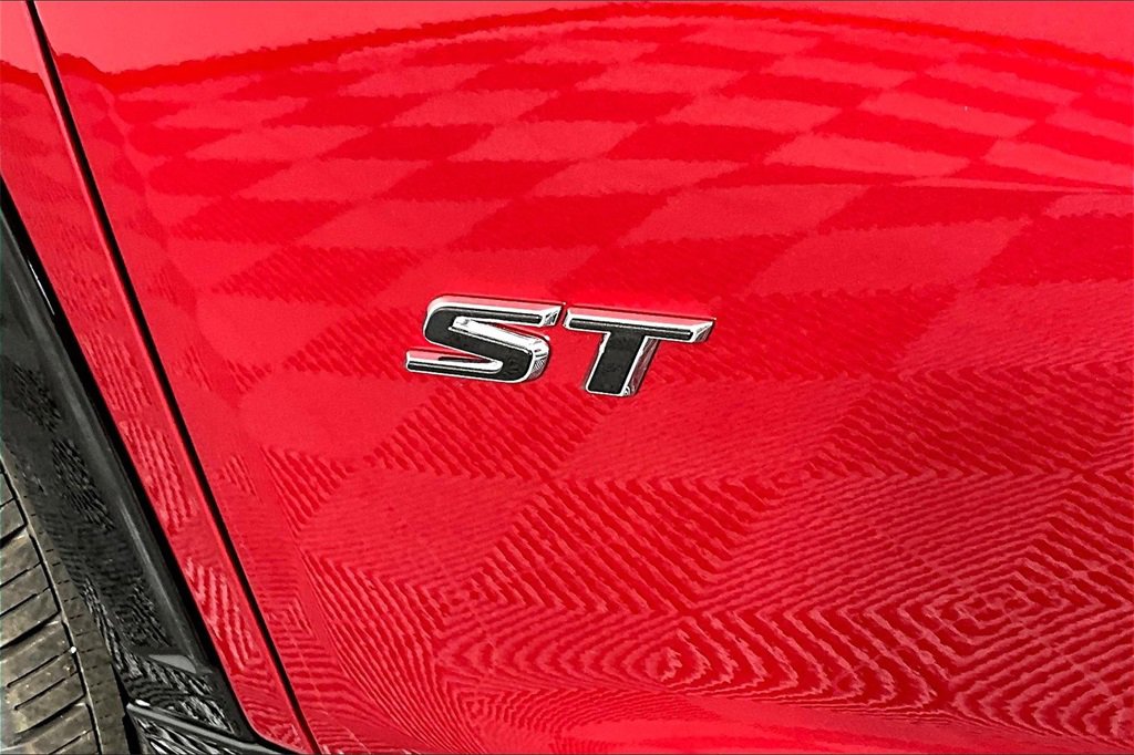 2026 Buick Enclave Sport Touring photo 4