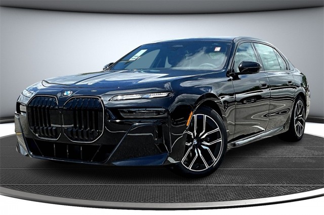 New 2025 BMW 7 Series 740i xDrive 4D Sedan in Fort Walton