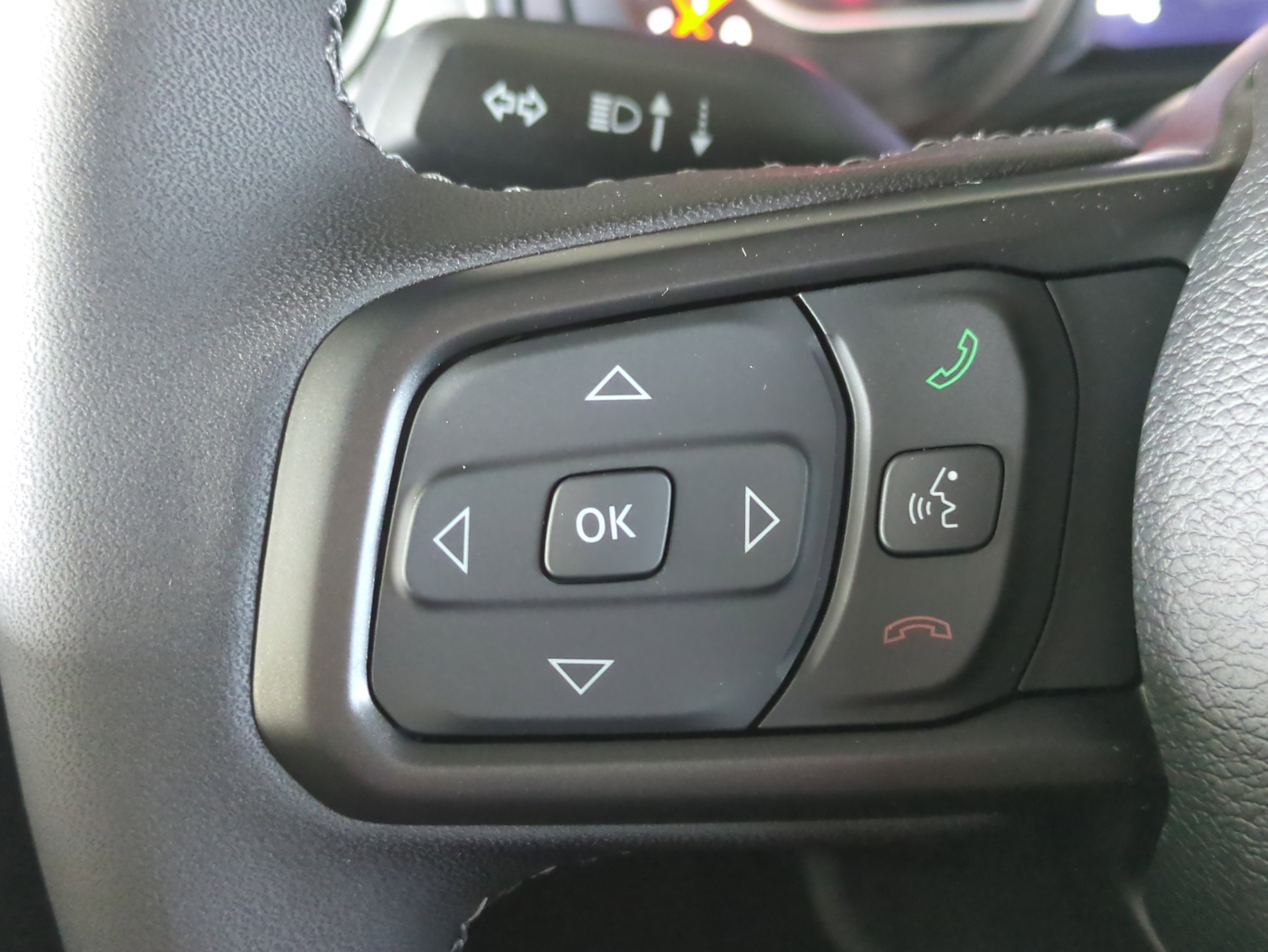 2025 Jeep Gladiator Willys photo 4