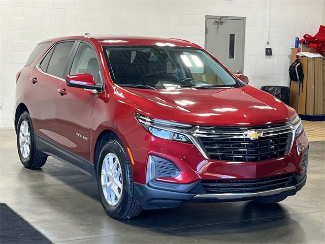 2024 Chevrolet Equinox LT photo 3