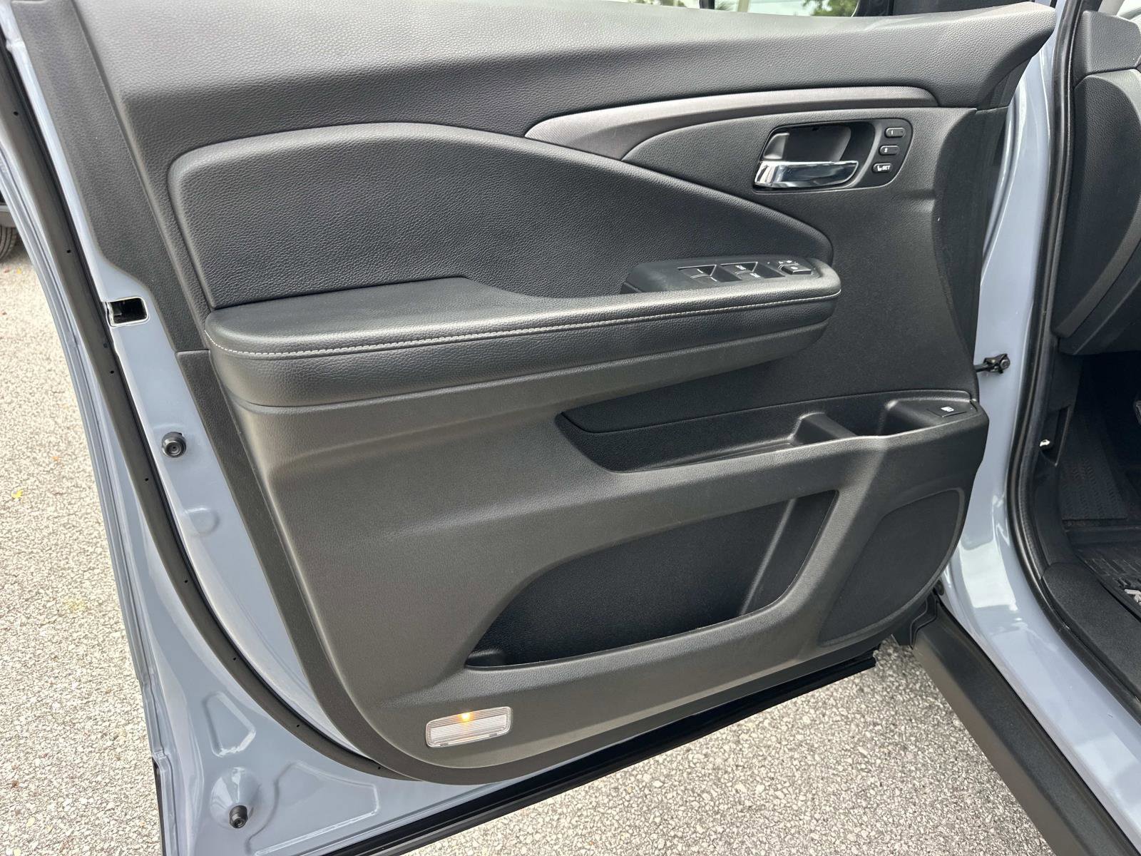 2023 Honda Ridgeline RTL-E photo 16