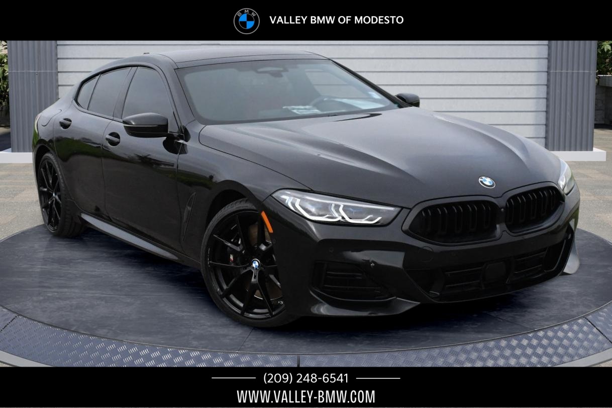 2023 BMW 8 Series 840i's photo