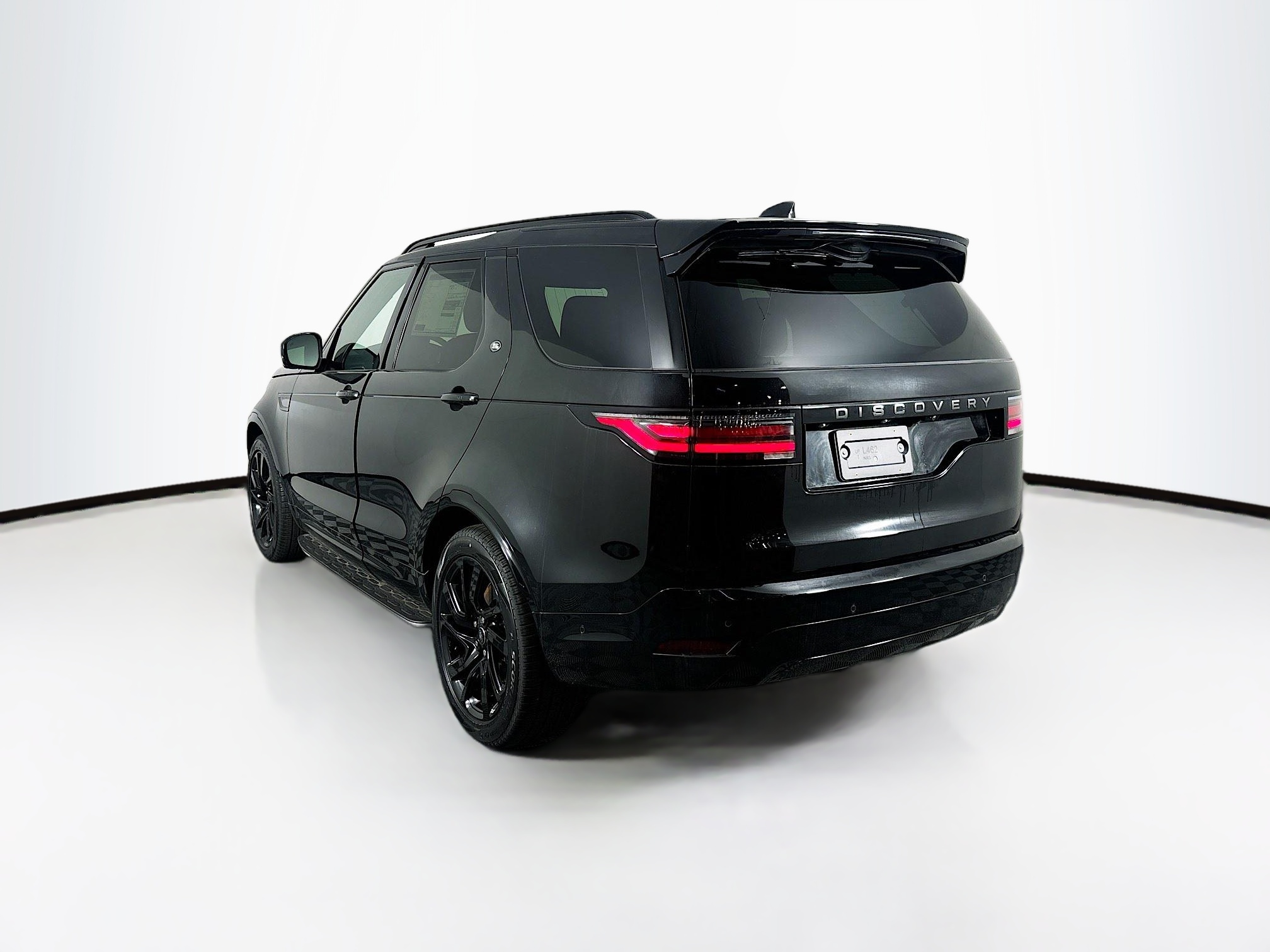 2024 Land Rover Discovery SE photo 4