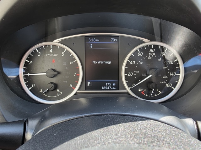 2019 Nissan Sentra SV photo 17