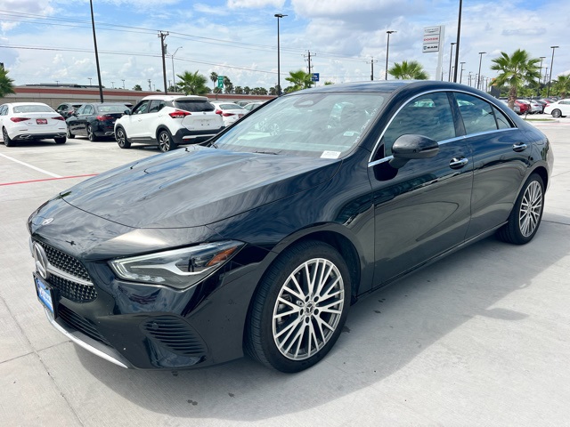 2025 Mercedes Benz CLA 250 photo 3