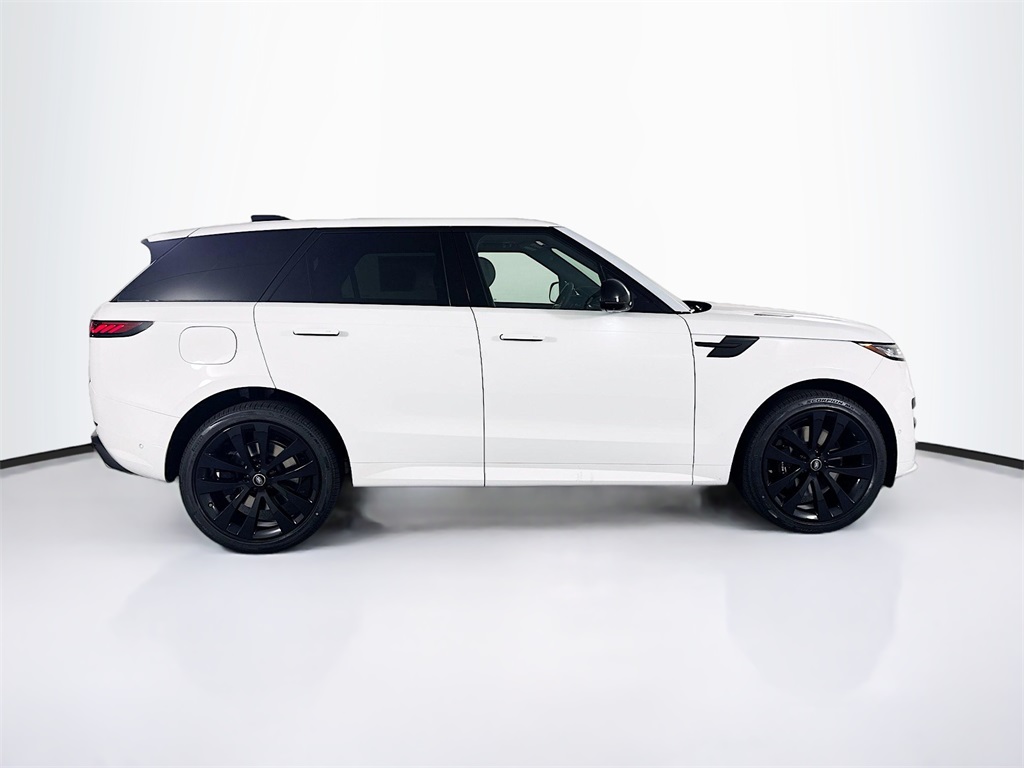 2025 Land Rover Range Rover Sport SE photo 4