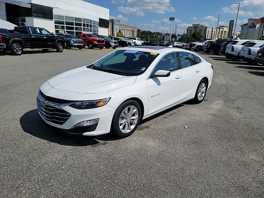 2024 Chevrolet Malibu 1LT photo 2