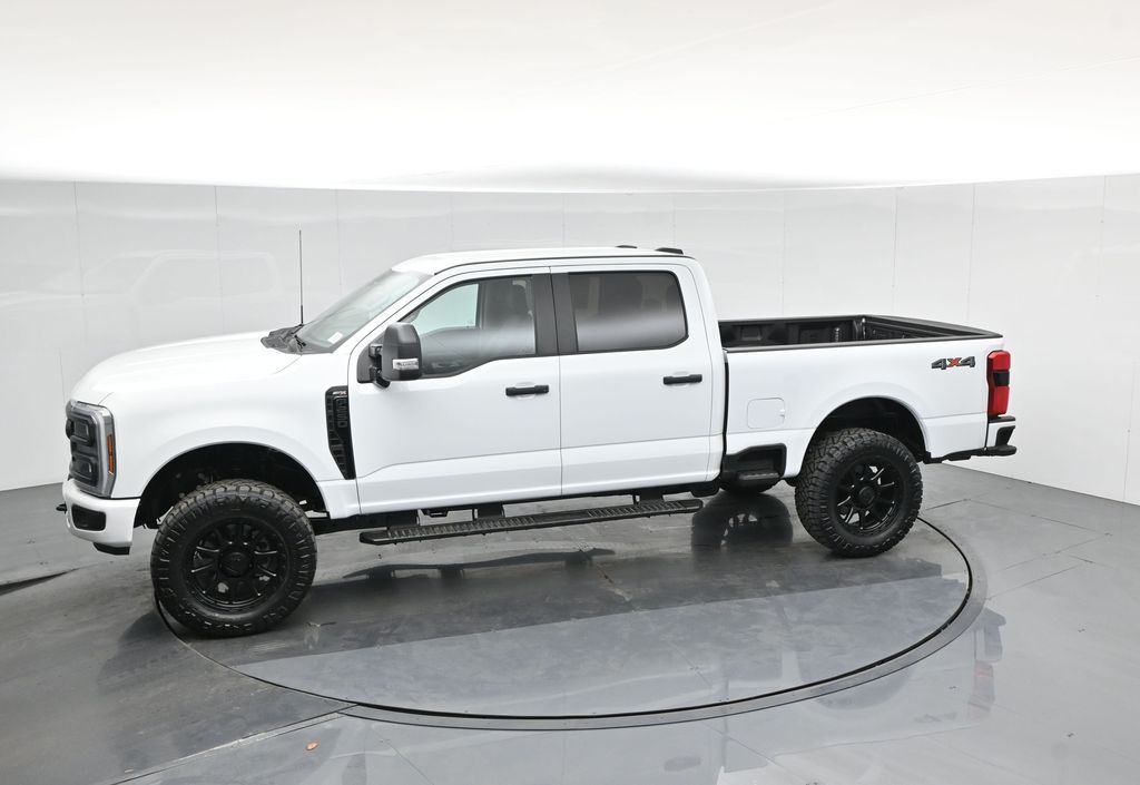 2025 Ford F-250 photo 38