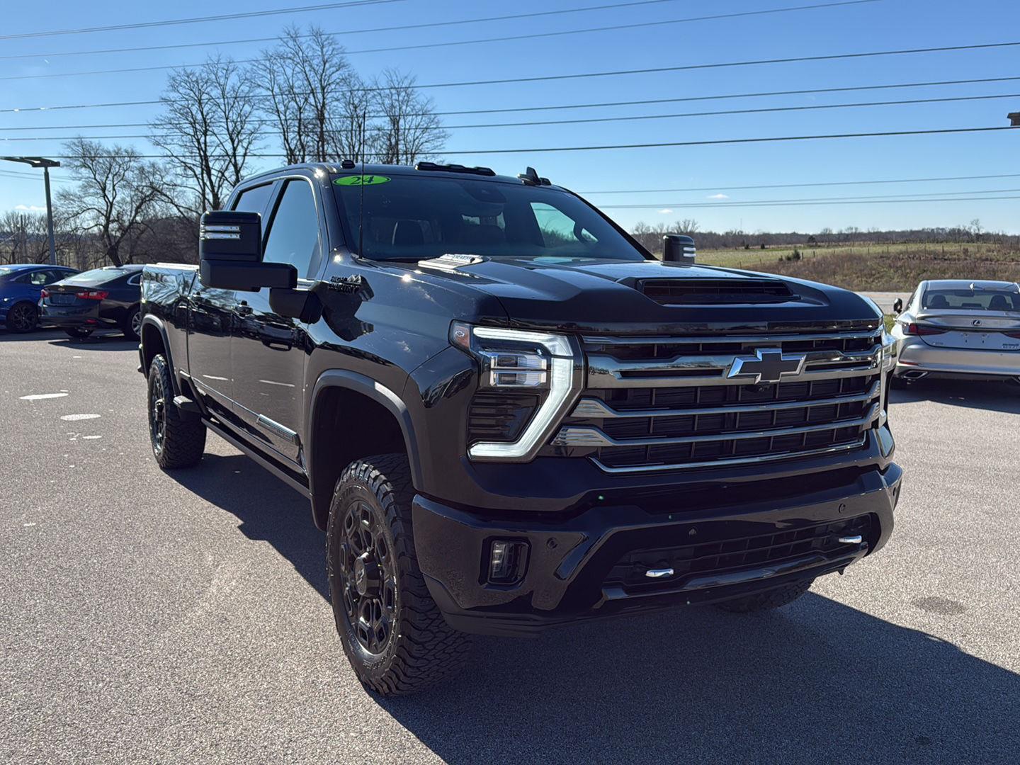 2024 Chevrolet Silverado 2500HD High Country photo 2