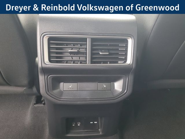 2025 Volkswagen Atlas Cross Sport SEL R-Line photo 14