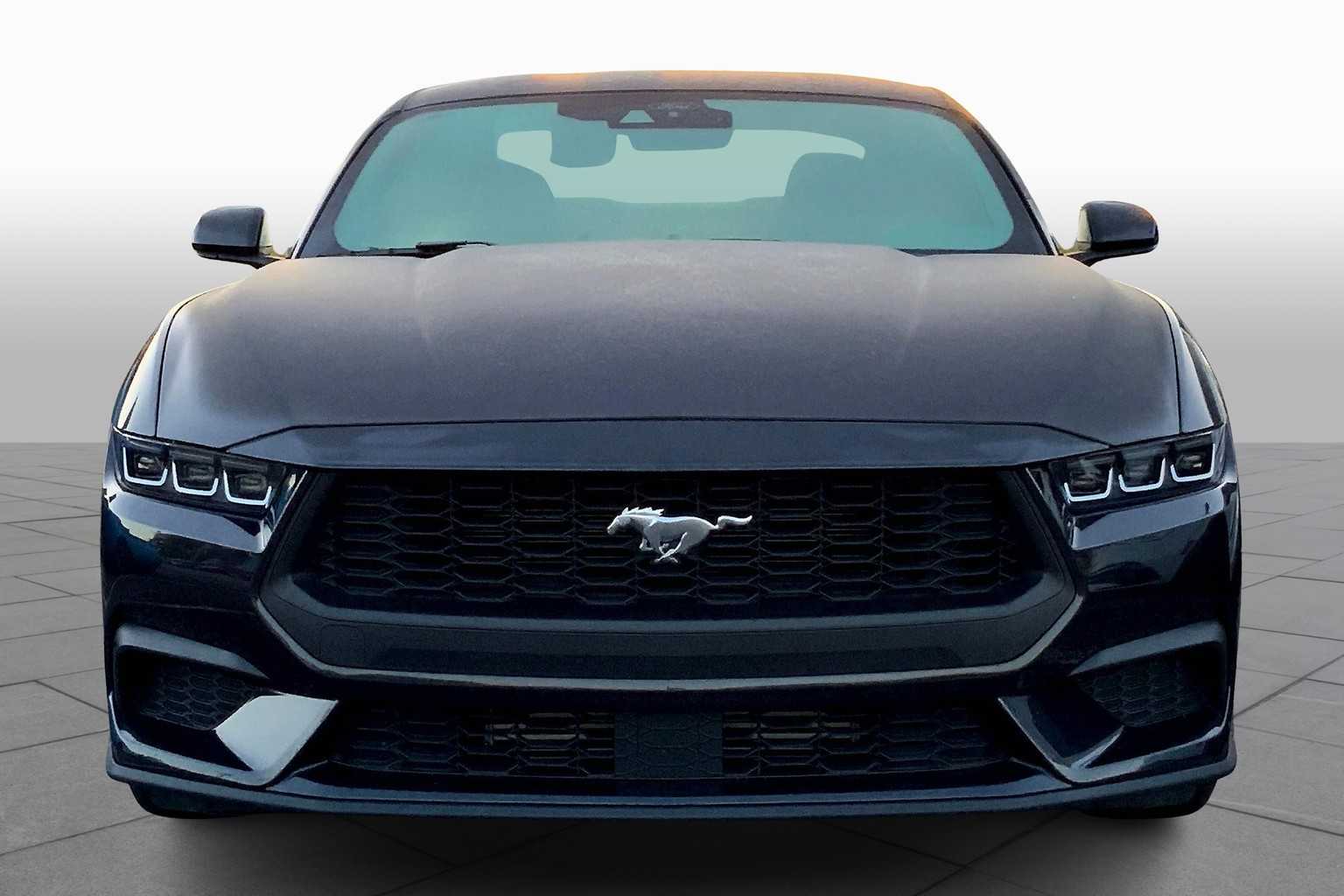 2024 Ford Mustang EcoBoost photo 3
