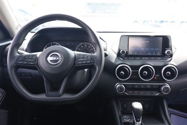 2024 Nissan Sentra S photo 17