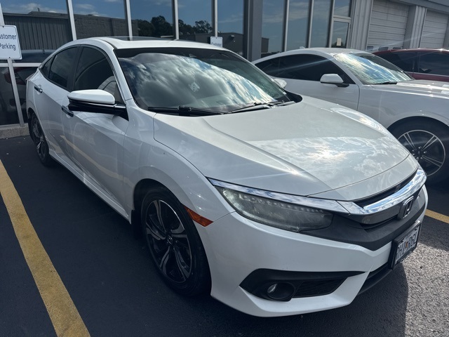 2016 Honda Civic Touring photo 3