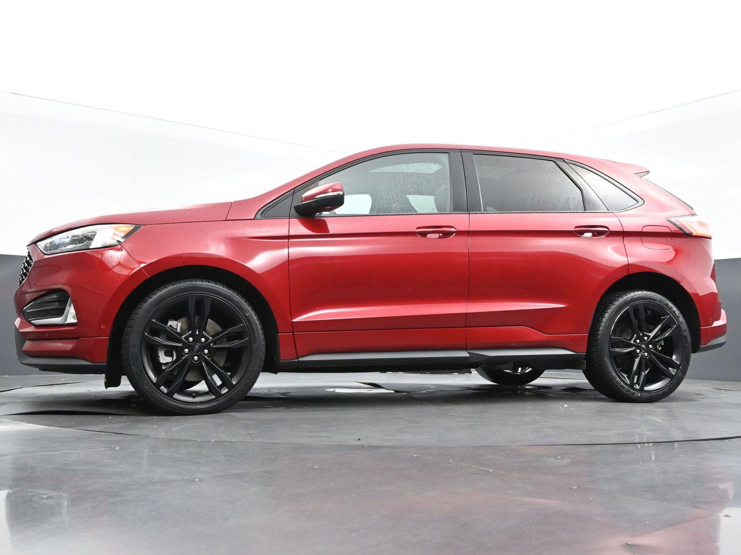 2022 Ford Edge ST photo 49