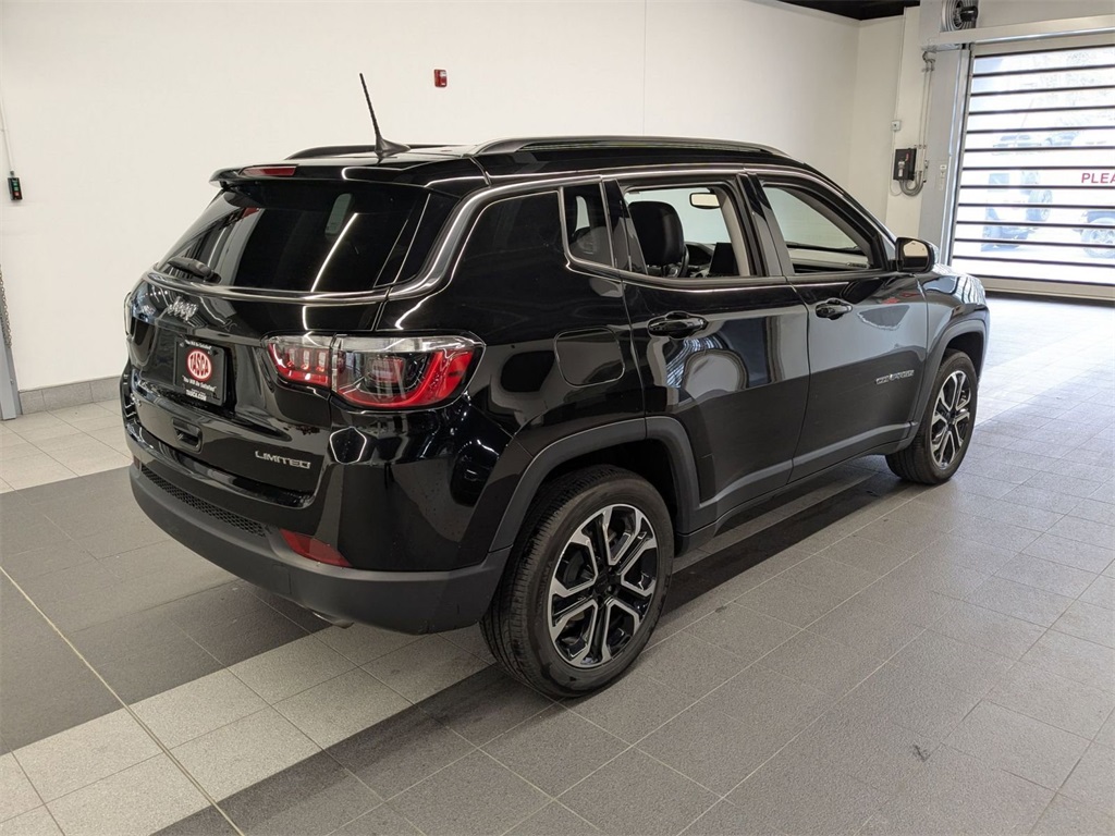 2022 Jeep Compass Limited photo 3