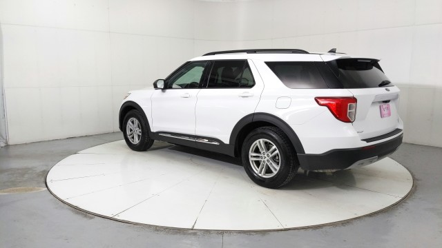 Used 2023 WHITE Ford XLT image 3