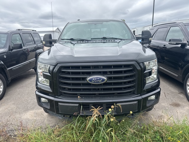 2016 Ford F-150 XLT photo 2
