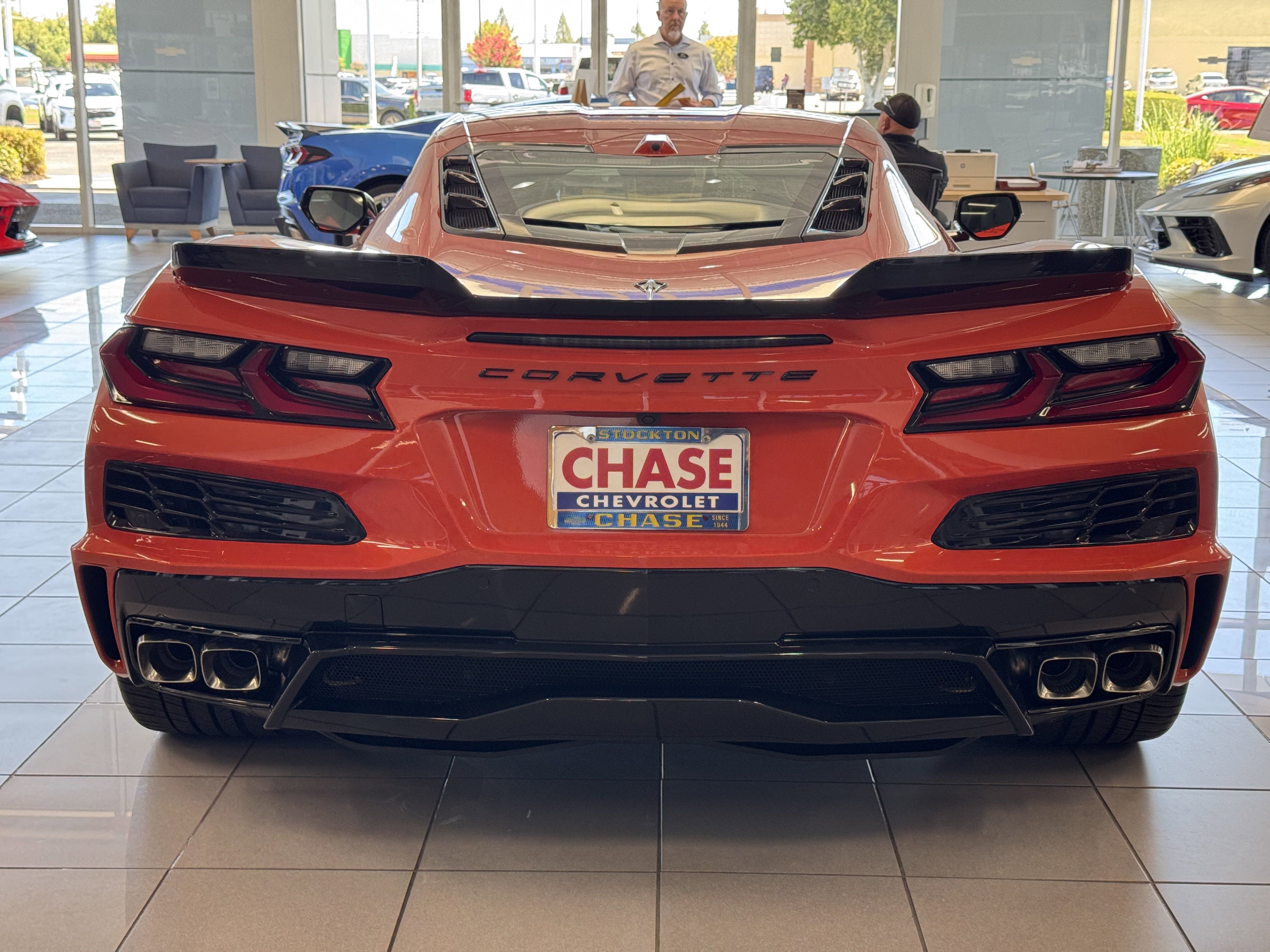 2025 Chevrolet Corvette E-Ray 1LZ photo 2