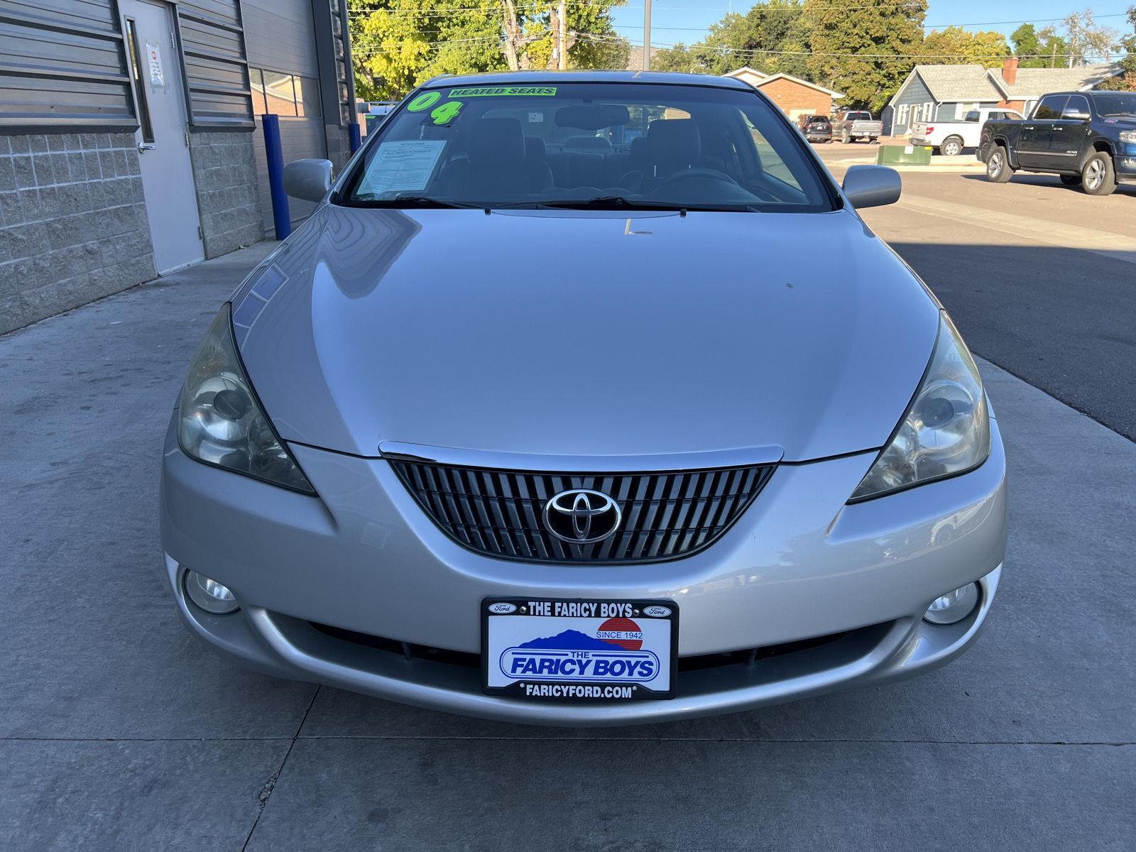 2004 Toyota Camry Solara SE photo 2