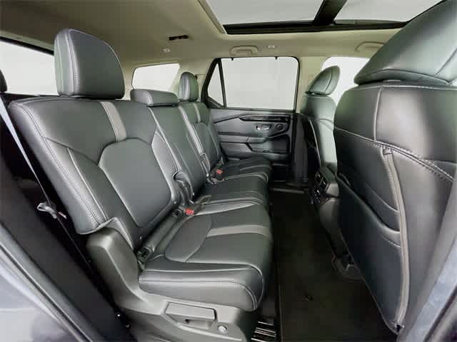 2025 Honda Pilot Touring photo 31