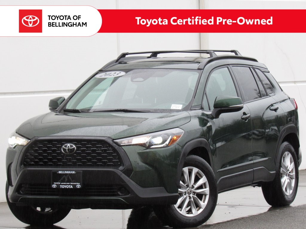 2023 Toyota Corolla Cross LE's photo