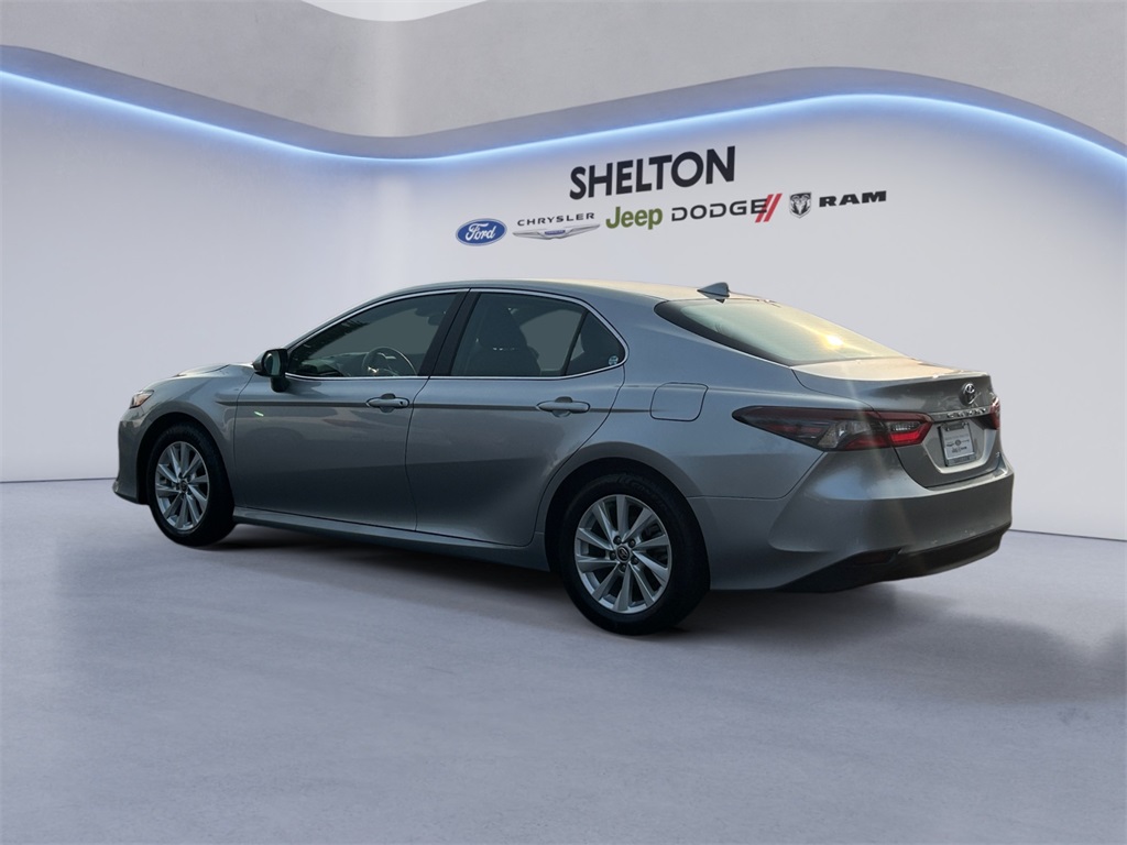 2024 Toyota Camry LE photo 3