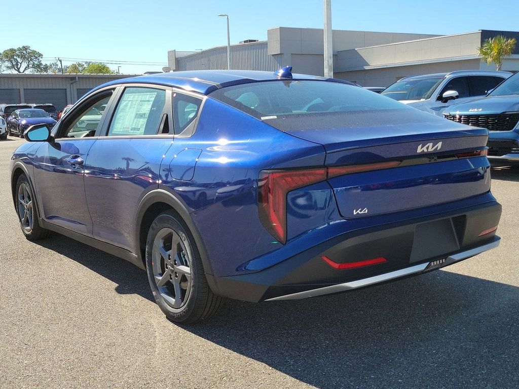 2025 Kia K4 LXS photo 7