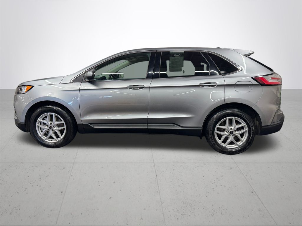 2024 Ford Edge SEL photo 3