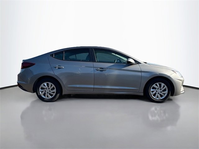 2020 Hyundai Elantra SE photo 4
