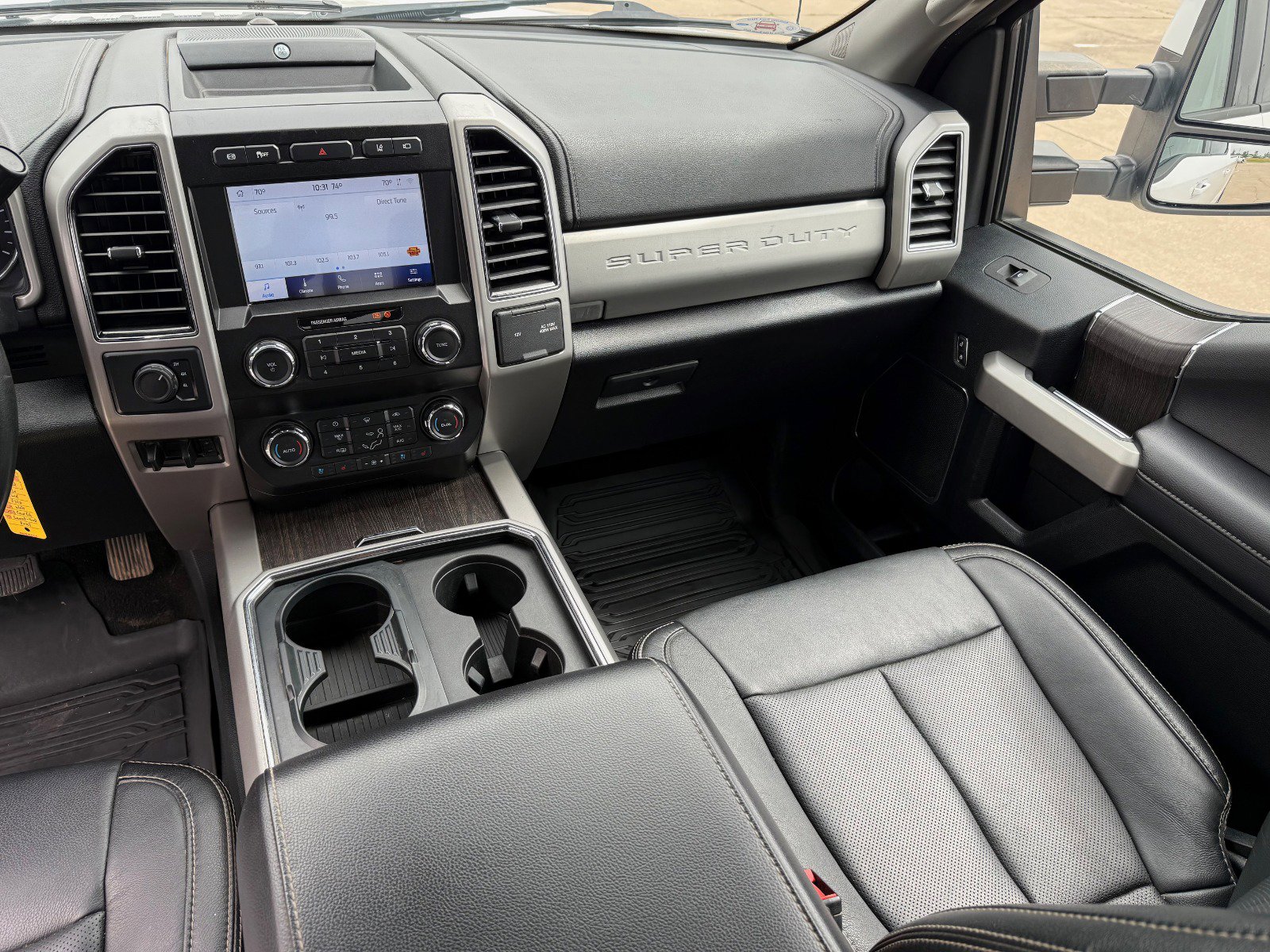 2020 Ford F-250 Lariat photo 16