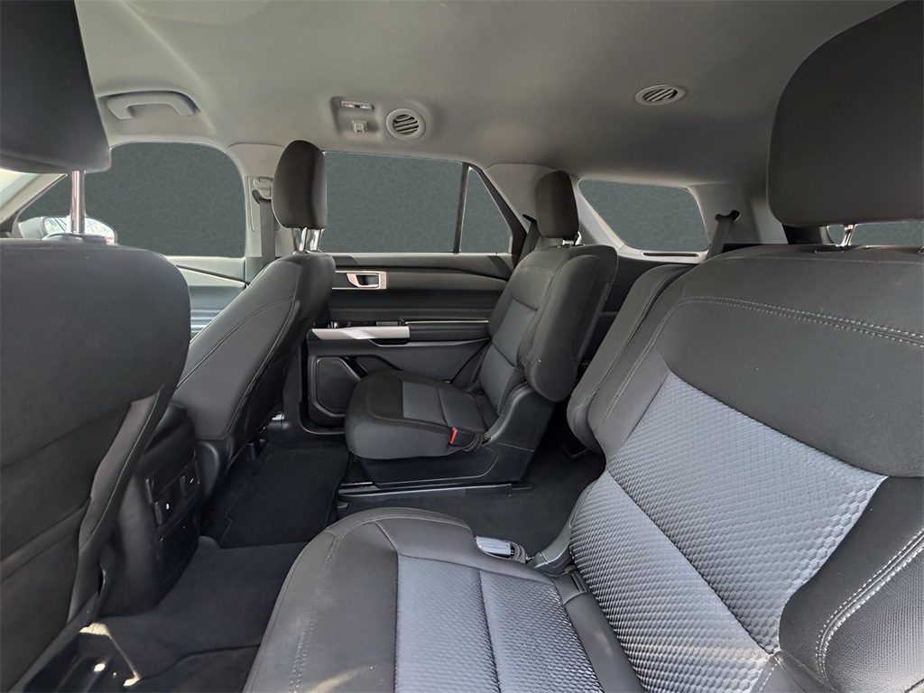 2023 Ford Explorer XLT photo 12