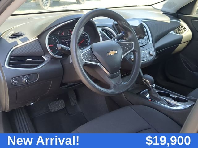 2023 Chevrolet Malibu LS photo 2