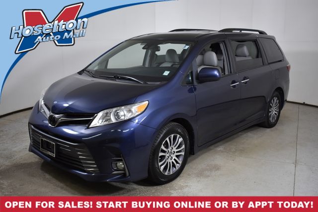 2018 Toyota Sienna XLE