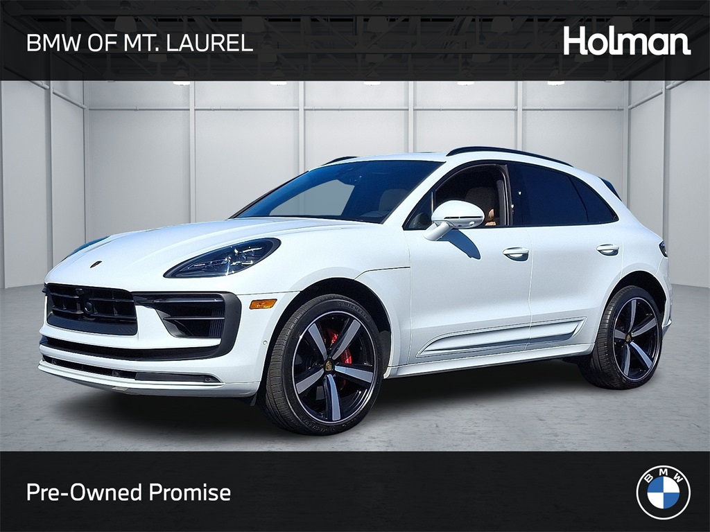 2024 Porsche Macan S's photo