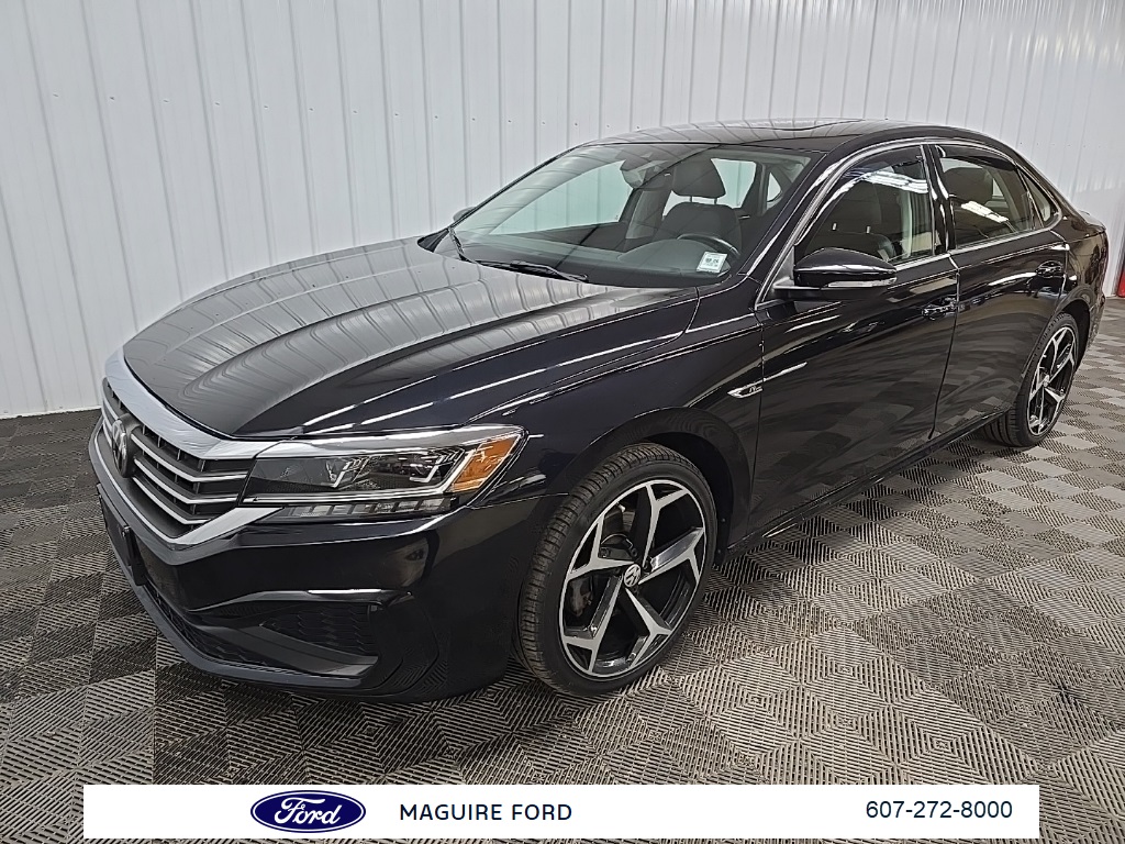 2020 Volkswagen Passat 2.0T R-Line photo 7