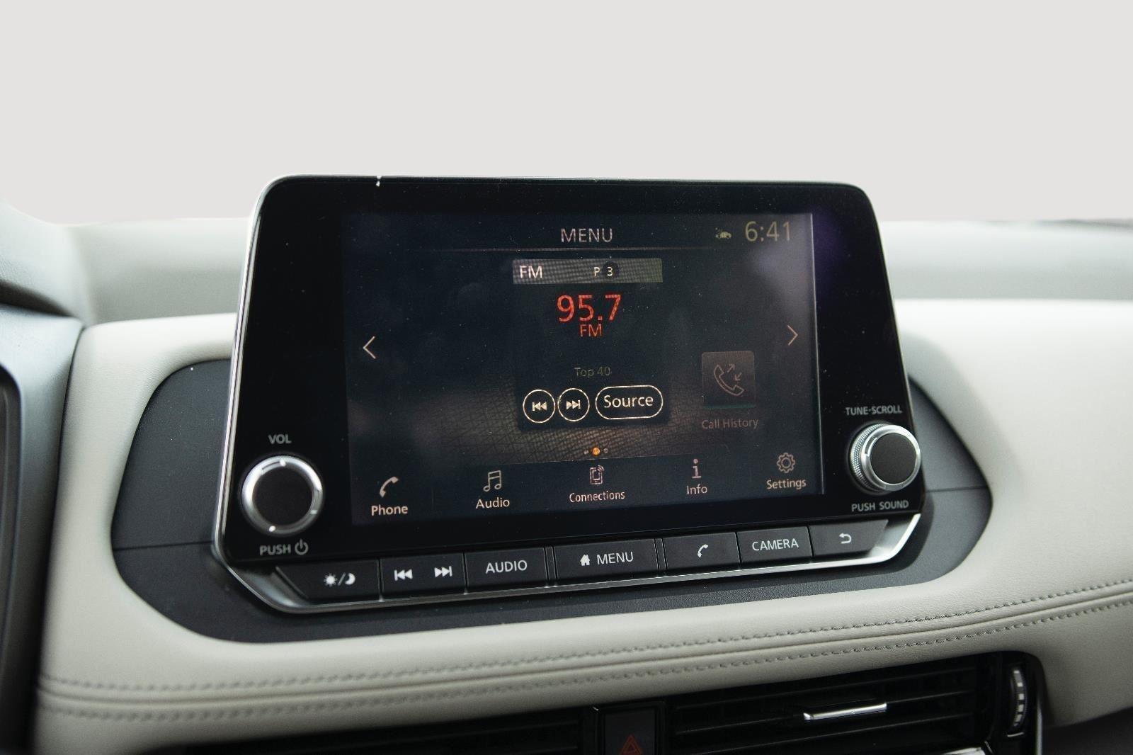 2021 Nissan Rogue SV photo 7