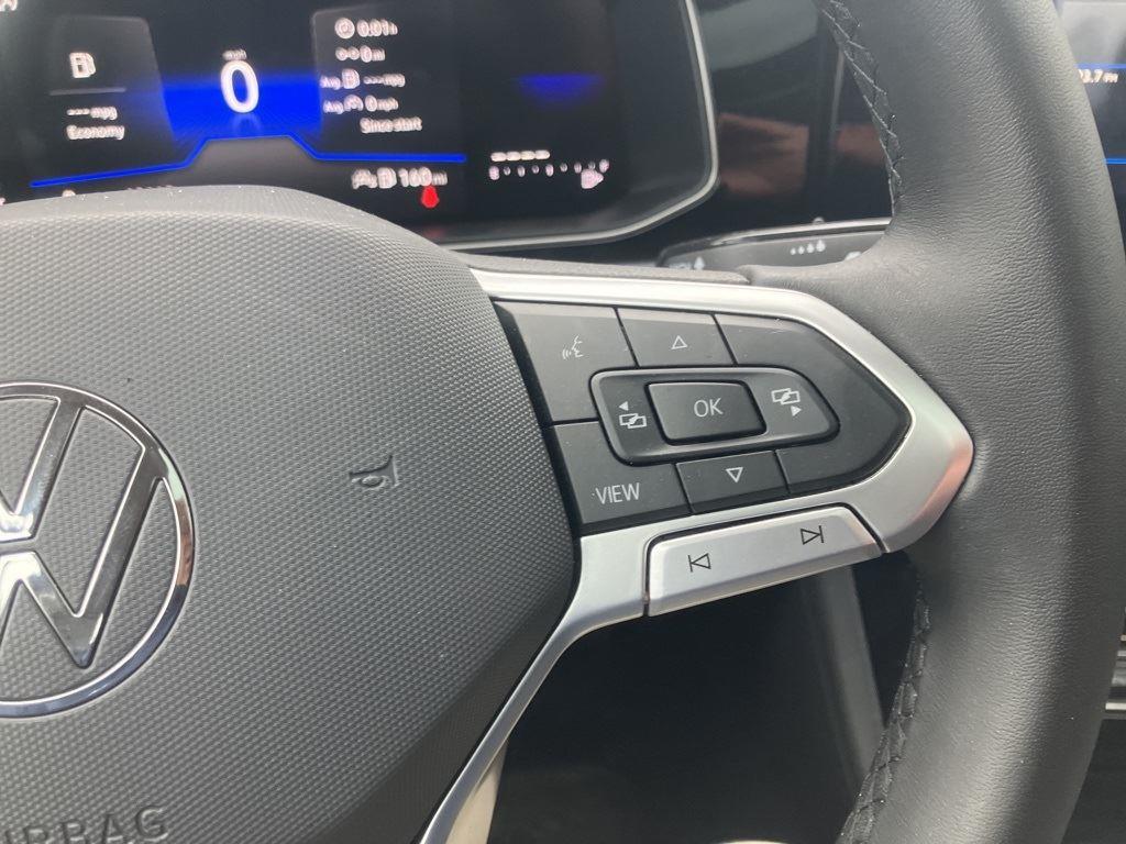 2025 Volkswagen Jetta SE photo 14