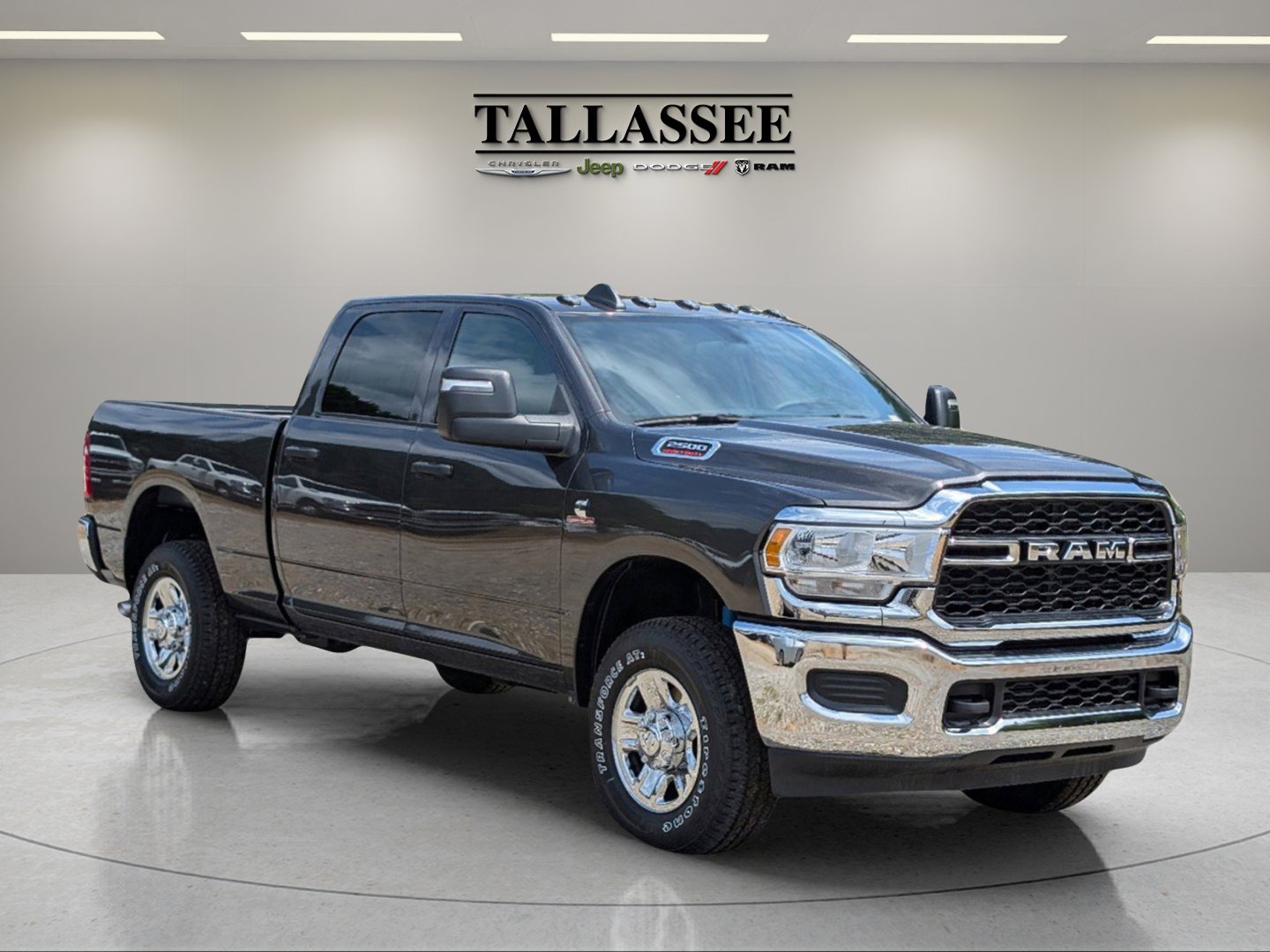 2024 Ram 2500 Tradesman photo 3