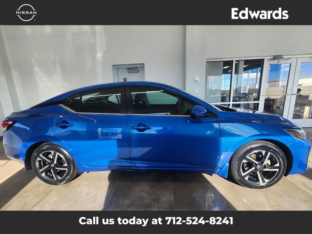 2024 Nissan Sentra SV's photo