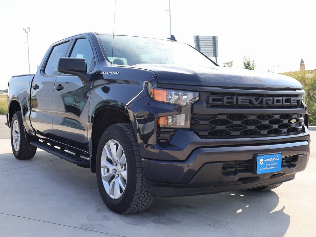 2022 Chevrolet Silverado 1500 Custom photo 4