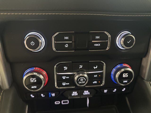2023 Gmc Yukon SLT photo 32