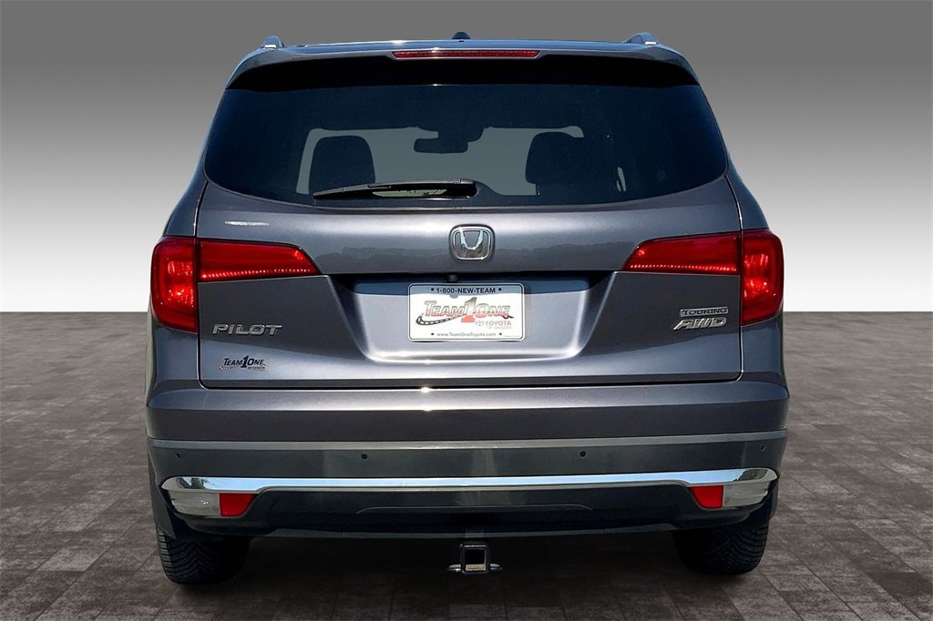 2017 Honda Pilot Touring photo 4