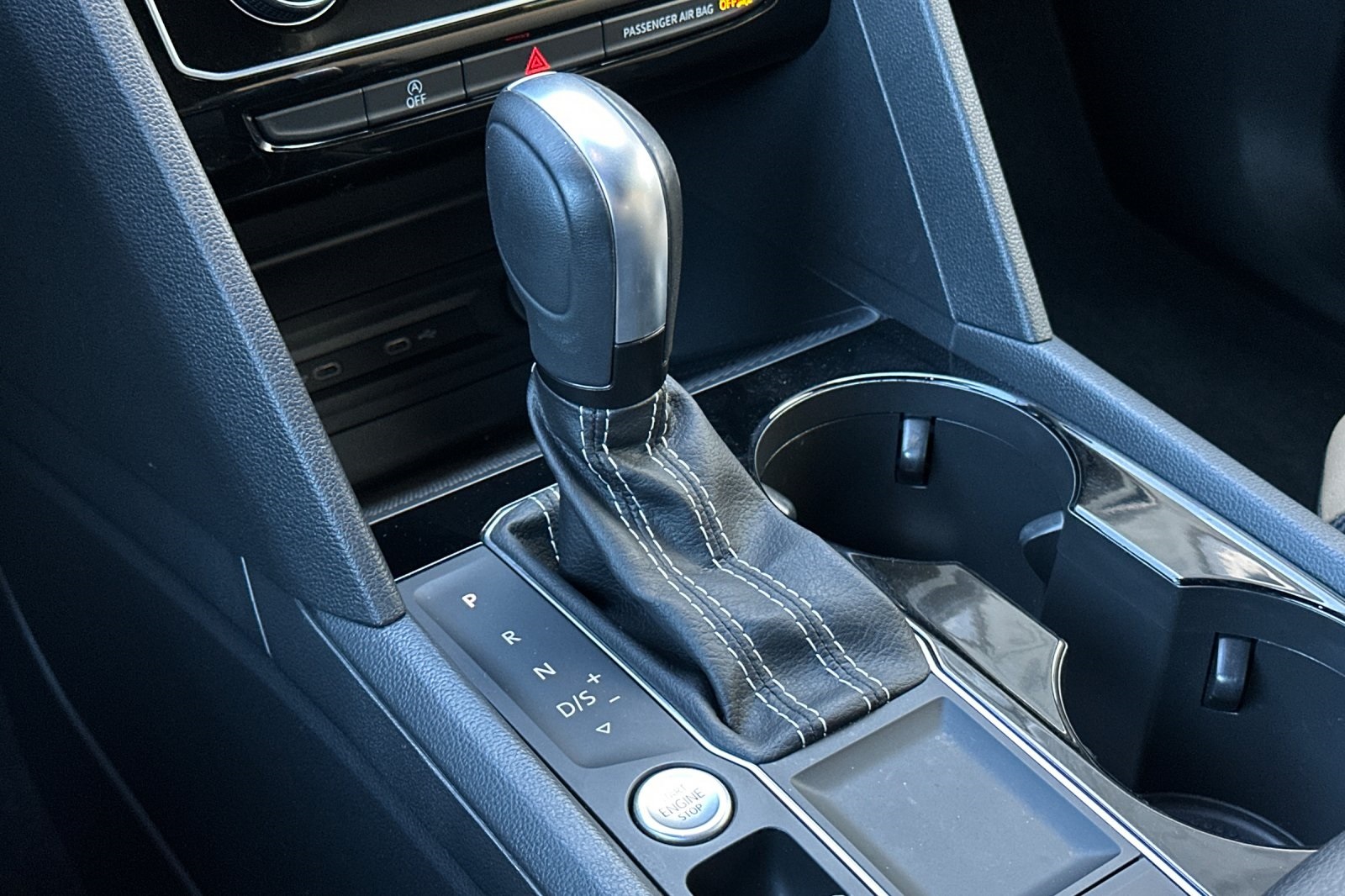 2023 Volkswagen Atlas Cross Sport SE Technology photo 19