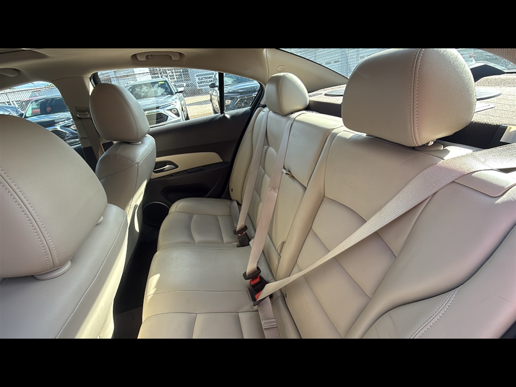 2016 Chevrolet Cruze LTZ photo 19