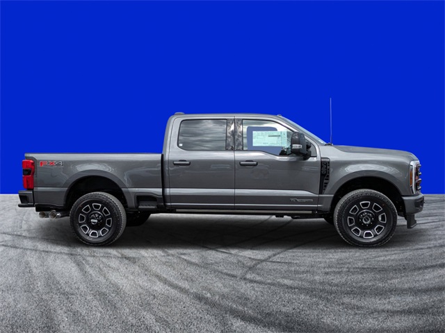 2025 Ford F-350 Platinum photo 2