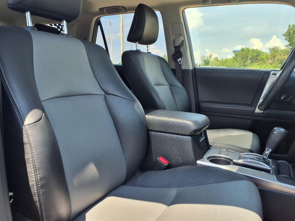 2021 Toyota 4Runner SR5 Premium photo 10